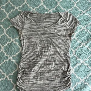 Maternity stretchy shirt sleeve T